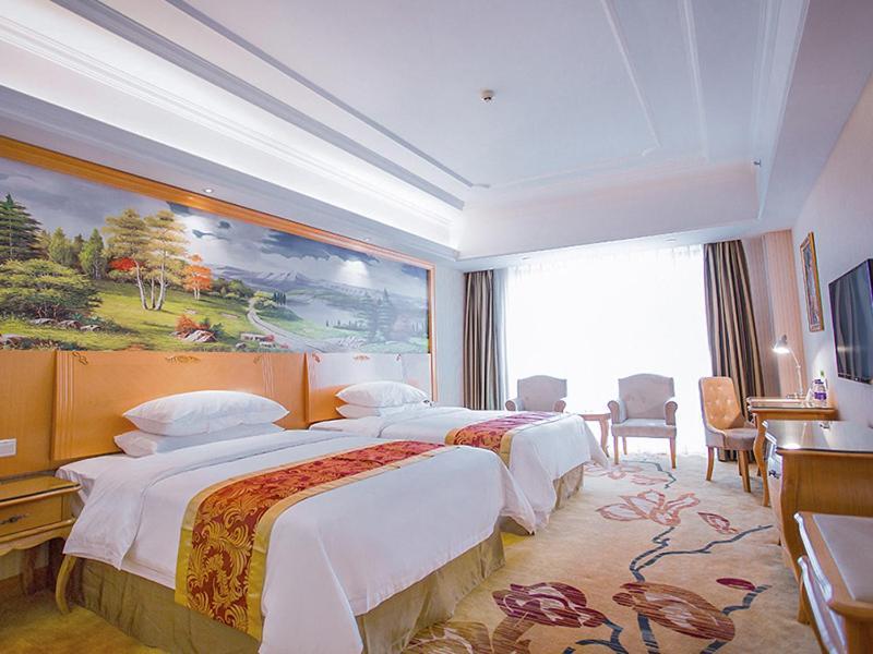 Vienna International Hotel Hangzhou South Railway Station Bagian luar foto